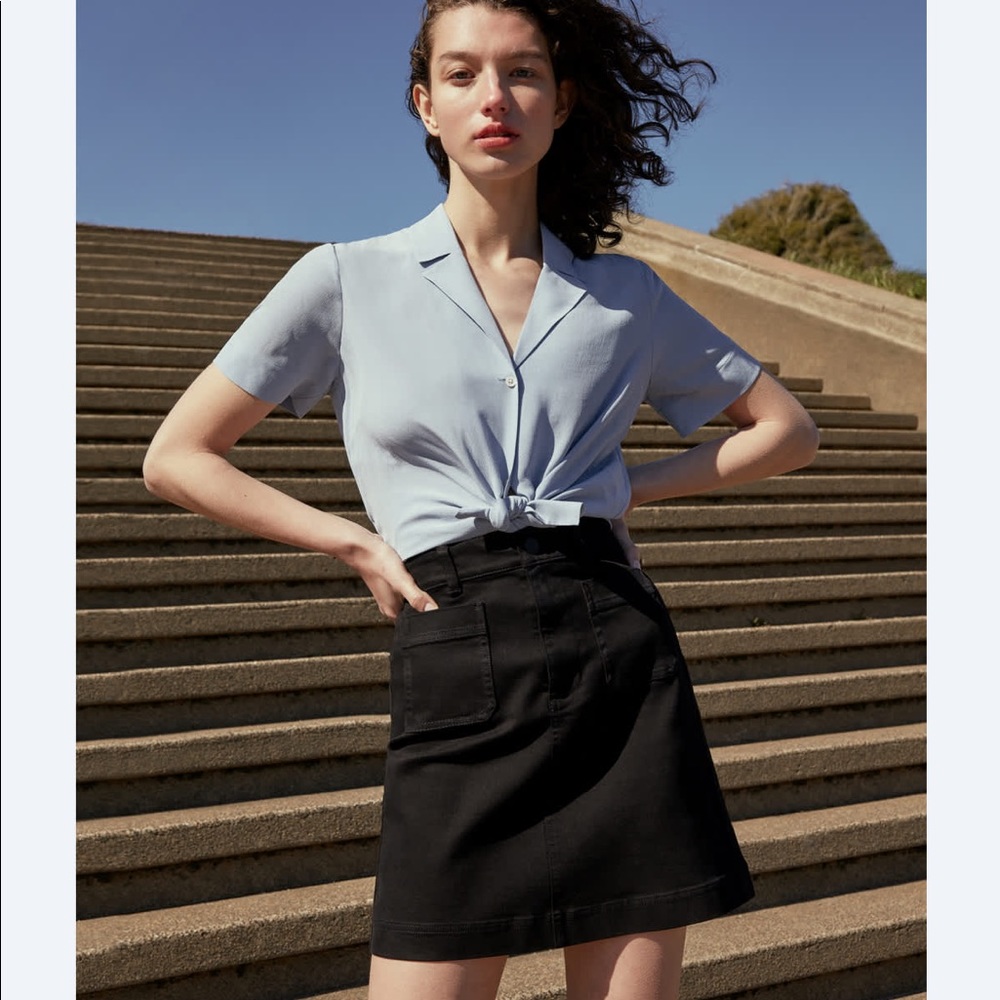 Everlane Patch Pocket Skirt in Black